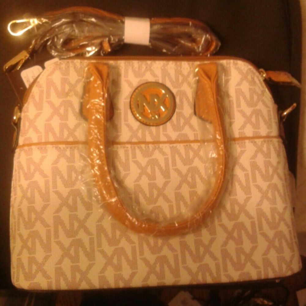 Noble exchange purse